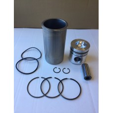 INTERNATIONAL D268 PISTON RING LINER KIT 3218461R95 510 845 884 885 895 4230